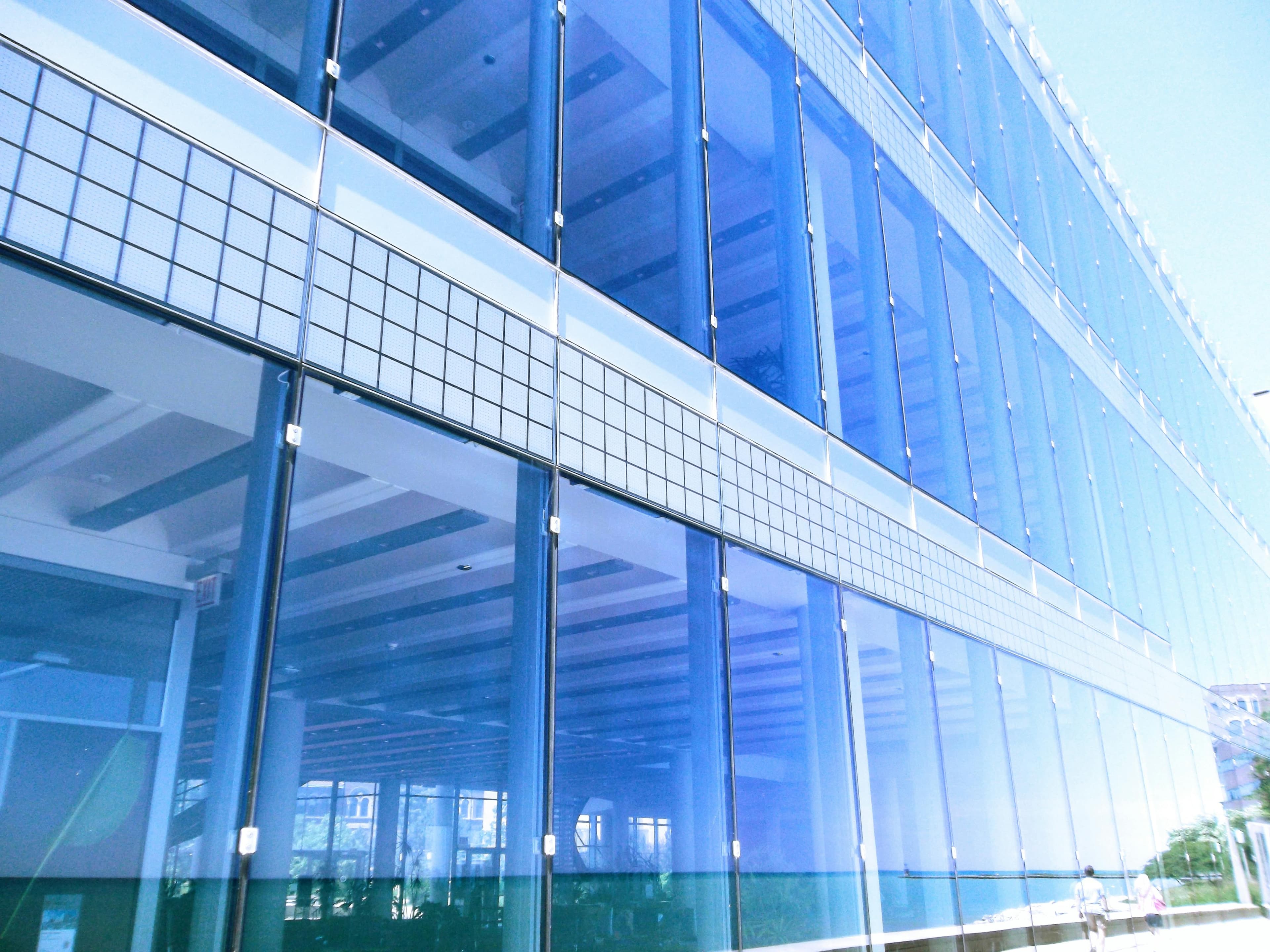 Transform Your Space with Custom Mirrors from Glass Replacement Pros